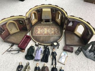 Harry Potter Playset.  Gryffindor Common Room,  Accessories.  10 X Figures.
