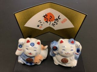 A Pottery Maneki Neko Beckoning Lucky Cat 7796 Good Luck 65mm Made In Japan