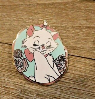 Fantasy Pin Marie Disney Aristocats Pastel Framed With Roses