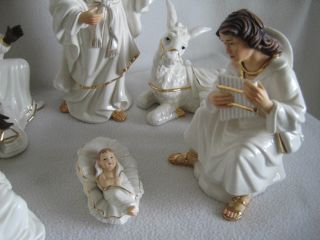 Grandeur Noel 9 Piece Porcelain Nativity Set 2000 Collector ' s Edition Rare 6