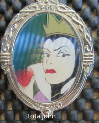 Disney Lenticular Diva Pin - Evil Queen / Old Hag Pin