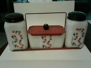 Mckee Red And Black Vine Range Shakers W/grease Jar And Carry Rack