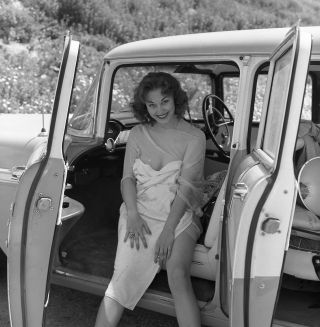 1960s Vogel Negative,  Sexy Pin - Up Girl Donalda Jordan In Chevy Bel Air,  T244511
