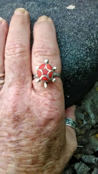 Vintage Sterling Silver Coral Inlay Turtle Ring Size 8.  5