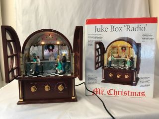 Mr.  Christmas 2003 Juke Box Animated Radio 12 Songs Soda Fountain Dancers Twirl