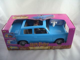 Harry Potter Weasley Flying Car With Disappearing Luggage And Hedwig By Mattel