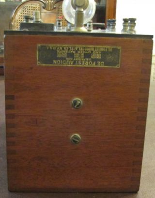 Remarkable Early 1920s De Forest Single Audion Radio. 3