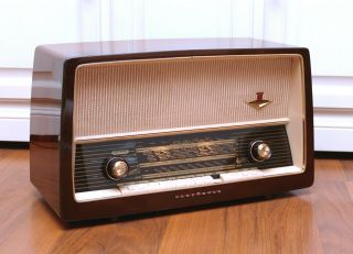 Restored,  Serviced Nordmende Parsifal Stereo E17 1/616 Vintage Tube Radio El84