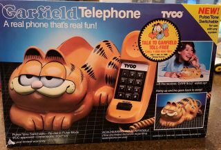 Vintage 1980’s Tyco Garfield Desk Telephone Eyes Open & Close