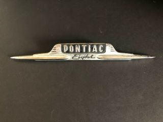 Pontiac Eight Chieftain Dash Emblem Glove Box Chrome 1951 - 52 Art Deco Pt - 513681