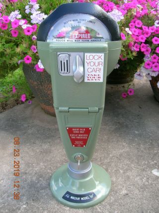 MACKAY MODEL60/76 PARKING METER WITH KEY RESTORED WITH BASE 11