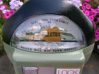 MACKAY MODEL60/76 PARKING METER WITH KEY RESTORED WITH BASE 5