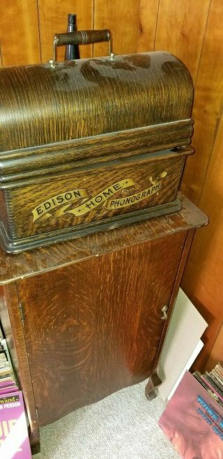 EDISON HOME CYLINDER PHONOGRAPH MODEL B.  1905 - 1907 / Cabnet / 100,  cylinders 2