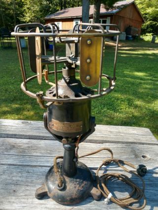 Rare Antique MENOMINEE Electric Table Teller Fan Brass and Cast Iron 10