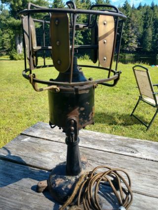 Rare Antique MENOMINEE Electric Table Teller Fan Brass and Cast Iron 3