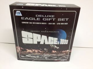 Product Enterprise Space: 1999 Deluxe Eagle Gift Set.