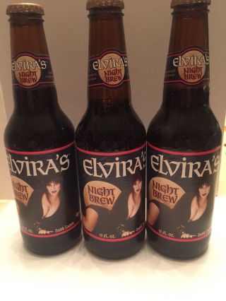 Elvira ' s Night Brew Mistress of the Dark 6 Beer Bottles W Cap Carrying Case 1996 4