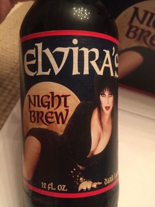 Elvira ' s Night Brew Mistress of the Dark 6 Beer Bottles W Cap Carrying Case 1996 7