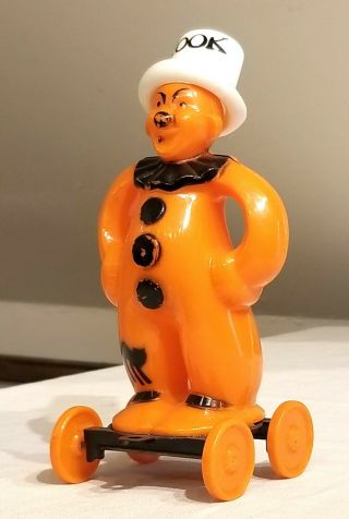 Zook Rosbro Clown on Green Wheel Base,  White Top Hat.  Black Cat.  Really great 2