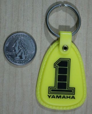 Vintage Yamaha Motorcycles 1 Number One Yellow Keychain Key Ring 33167