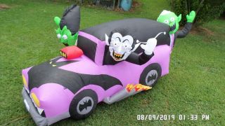 Very Rare Airblown Dracula & Friends In Hearse Car Halloween Yard Inflatable