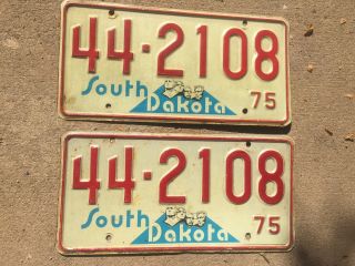 1975 Matched Pair Lincoln County South Dakota License Plates