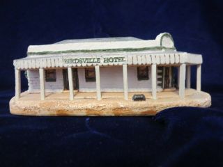 Australian Heritage Birdsville Hotel Souvenir Model Figurine Paperweight