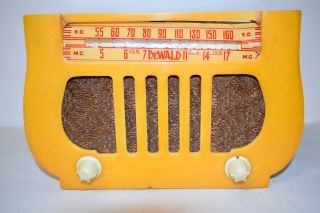 Antique Dewald Catalin Vintage Radio Yellow