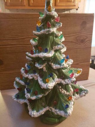 Vintage 1979 Light Up Flocked Atlantic Mold Ceramic Christmas Holiday Tree 14 "