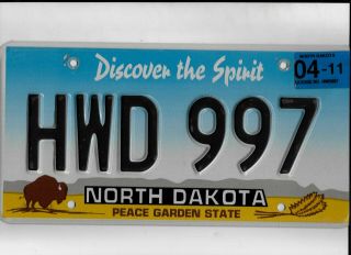North Dakota Passenger 2011 License Plate " Hwd 997 "