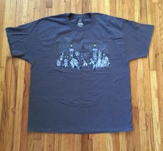Disney Parks Mens Haunted Mansion Hitchhiking Ghosts Tee Shirt Size Xl