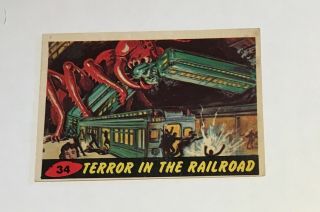 1962 Topps Mars Attacks Card Terror In The Railroad Card 34