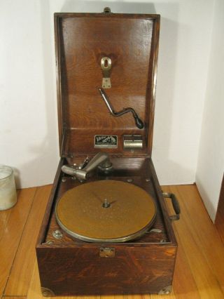 Vintage Victor Victrola Phonograph Tiger Oak Suitcase Model Vv - 55 101146