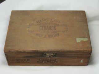 Rare Vintage King Leo Cedaros Wood Cigar Box Mild & Mellow Tobacco