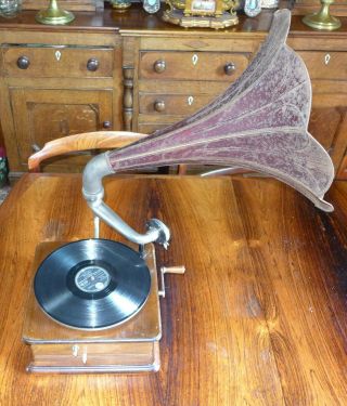 Antique Robeyphone Grand? Horn Gramophone In Order