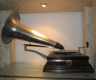Berliner Gramophone Phonograph Top Wind Type 3a Deutsche Grammophon