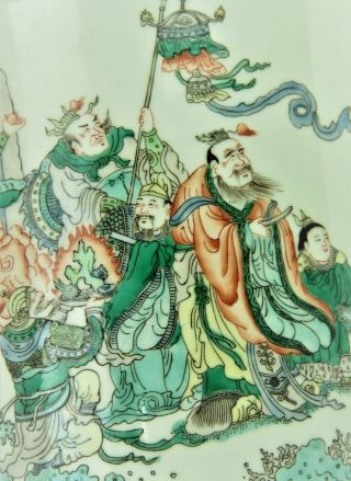 A Large Chinese Famille Verte Porcelain Brush Pot 5