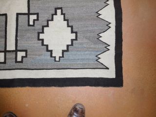 Antique Navajo Blanket American Indian weaving rug 4 ' 3  x7 ' 3  ca.  1920s 3