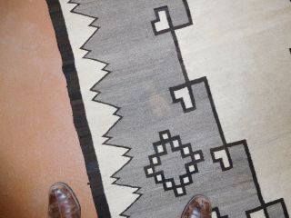 Antique Navajo Blanket American Indian weaving rug 4 ' 3  x7 ' 3  ca.  1920s 4
