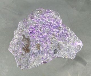 dkd 26R/ 422.  2grams Very hard to find Large Purple Sugilite rough 7