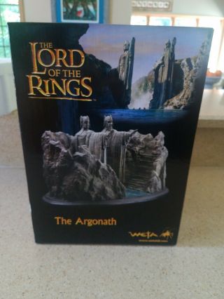 Weta - The Argonath - The Lord of the Rings - LOTR - Limited edition.  211/500 10