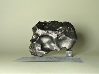 Meteorite Sikhote - Alin,  Russia,  Regmaglypted Individual 472 G,  Flow Lines