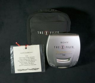 X - Files Crew Cd Player Gift Rare