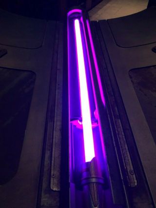 Disneyland Star Wars Galaxy ' s Edge Savi ' s Protection and Defense Lightsaber 2