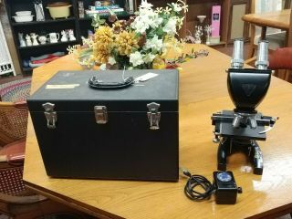 Vintage Baush And Lomb 16033 - 443 Microscope With 3 Objectives And Condensor.