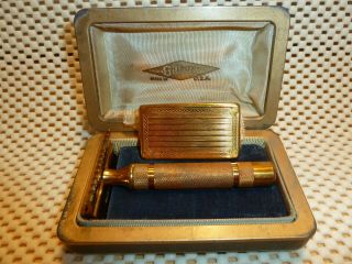 Vintage Gillette Usa Gold Safety Razor With Blades.