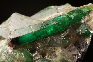 CLASSIC Emerald Beryl Crystal with Molybdenite CARNAIBA,  BRAZIL 8