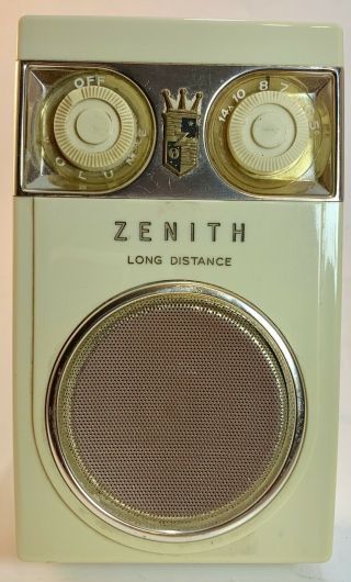 Vintage Zenith Royal 500 Deluxe Transistor Radio