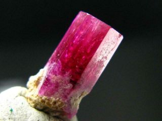 Rare Gem Bixbite Red Beryl Emerald Crystal From Utah - 4.  40 Carats