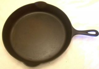 Vintage Cast Iron Griswold Skillet Fry Pan 717 11inches